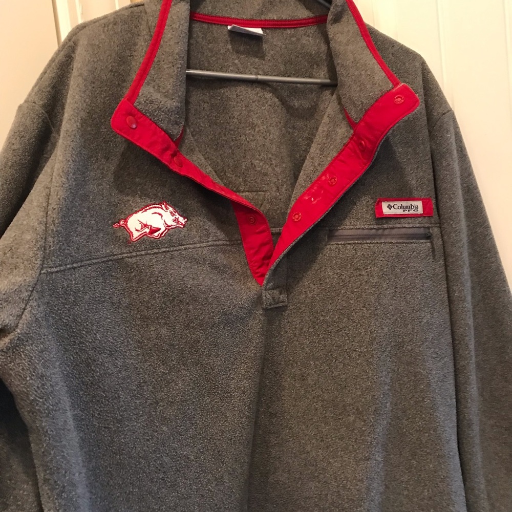 Men’s Columbia Razorback pullover - Picture 2 of 3